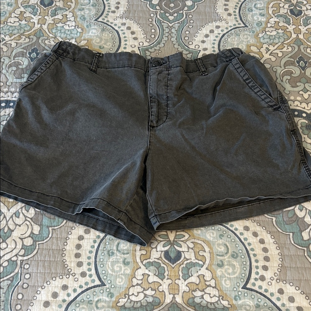 Old Navy Women's Easy Chino 3in in Panther Gray